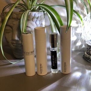SCENTBIRD Beautiful Pearl White case and 4 great Scents preowned